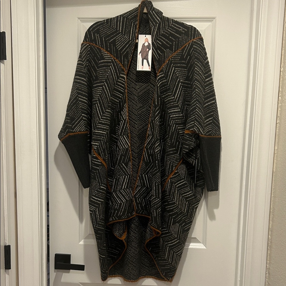 Max Sport long wrap style sweater